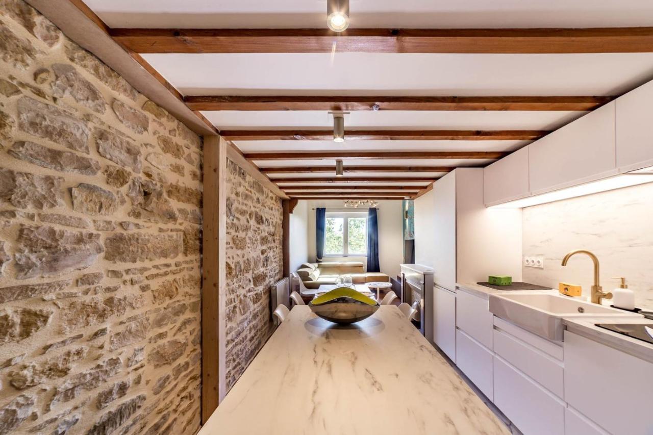 High-End Apartment Overlooking The Quays Ail Lyon Extérieur photo