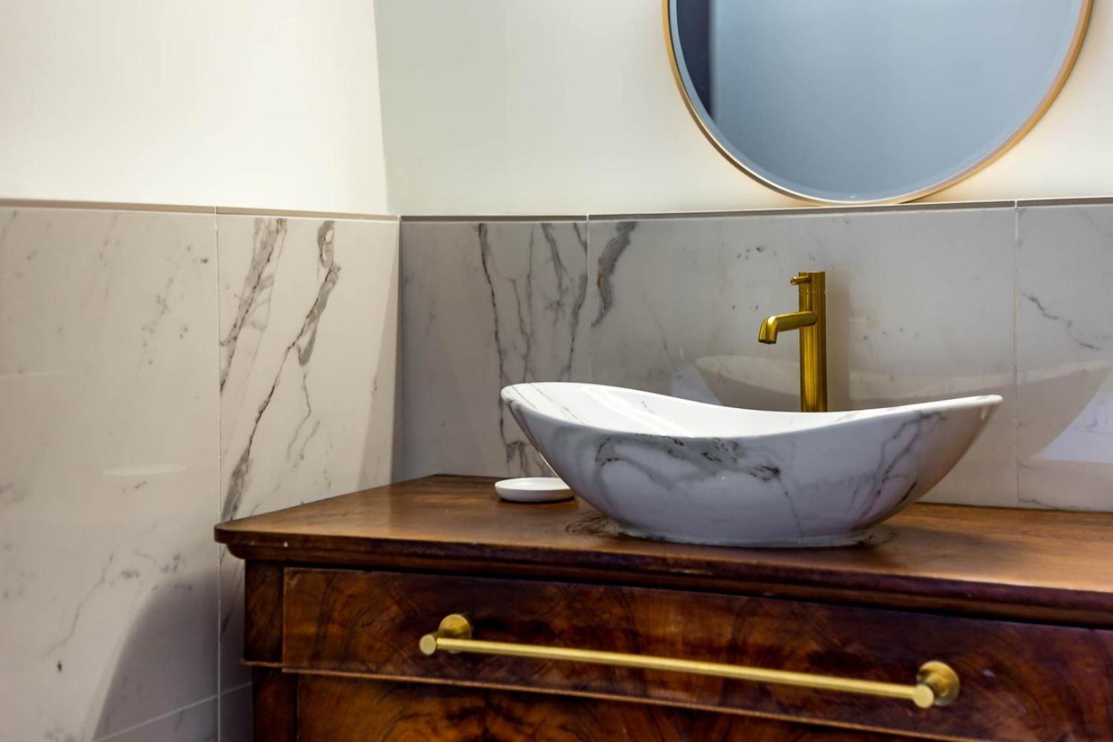 High-End Apartment Overlooking The Quays Ail Lyon Extérieur photo