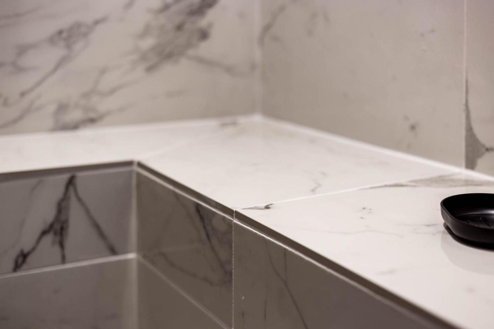 High-End Apartment Overlooking The Quays Ail Lyon Extérieur photo