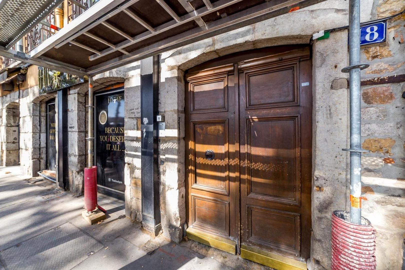 High-End Apartment Overlooking The Quays Ail Lyon Extérieur photo