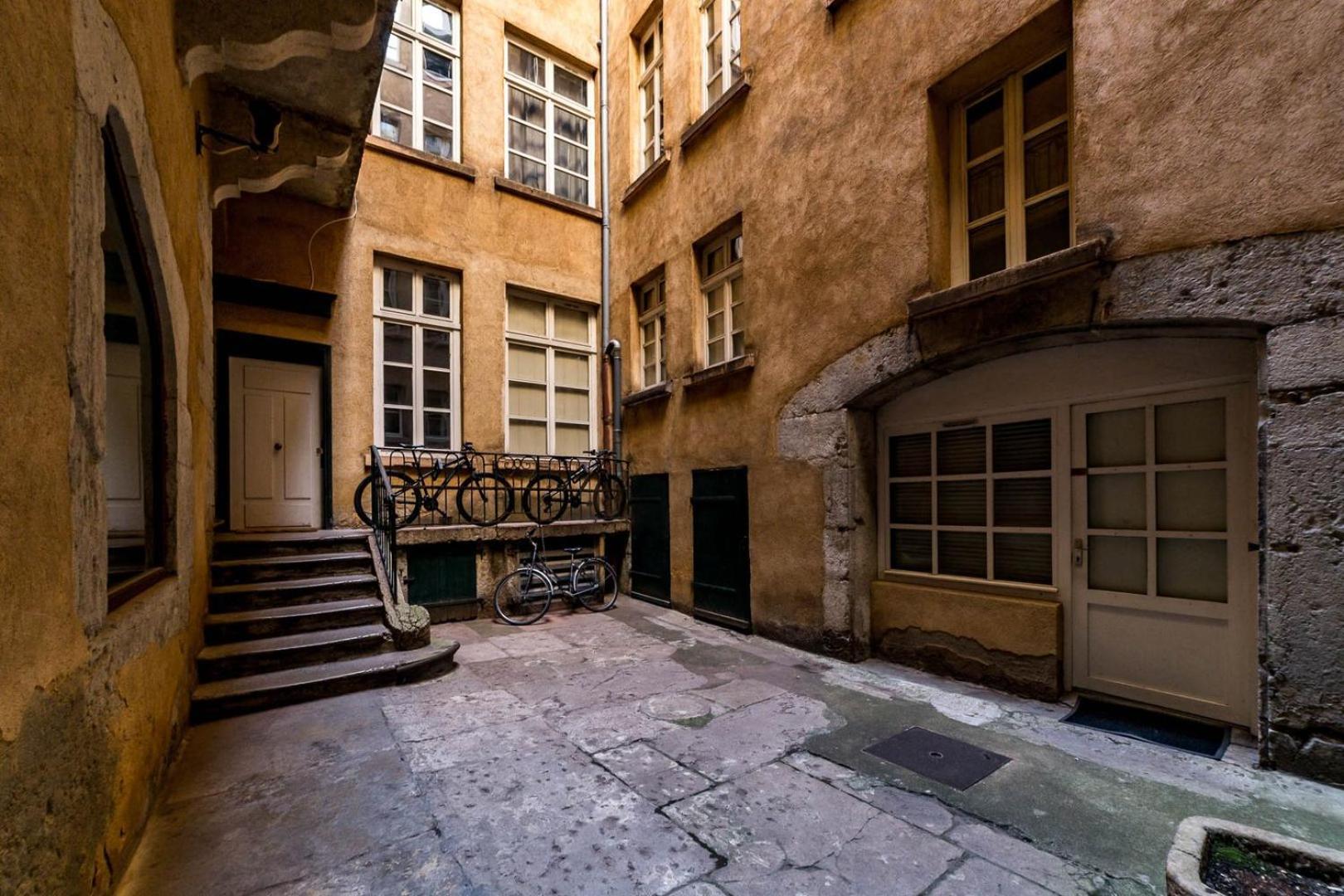 High-End Apartment Overlooking The Quays Ail Lyon Extérieur photo